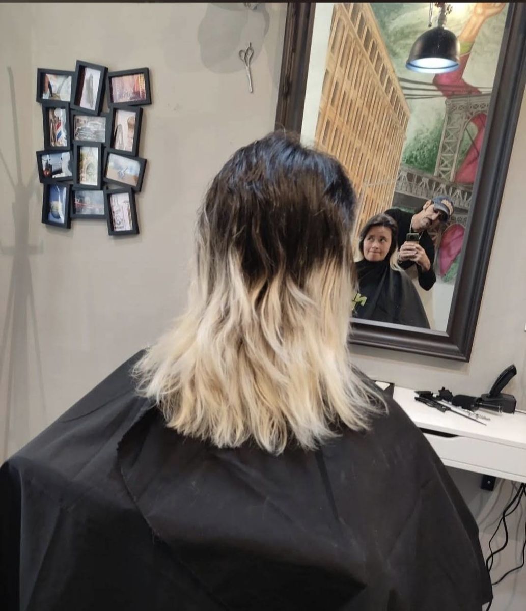 Dark-to-blonde ombre bob haircut