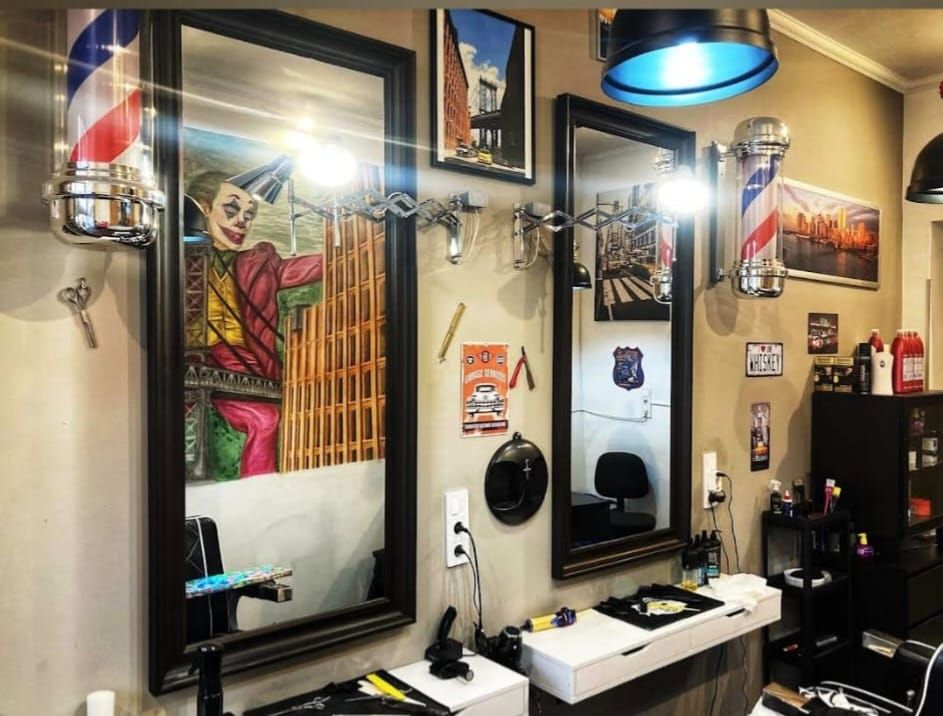 New York Hair Salon styling stations and mirrors